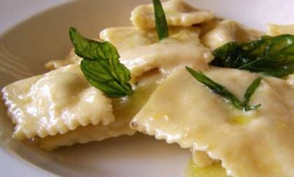 Ispanaklı Ravioli